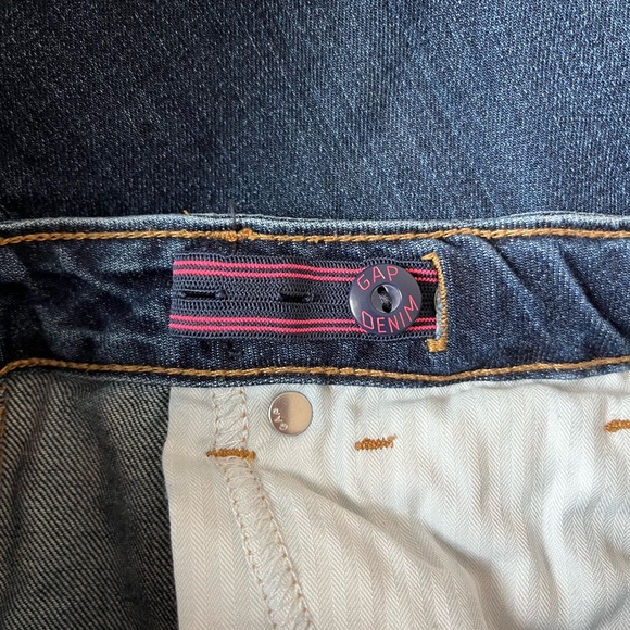 GAP Girls’ Relaxed Girlfriend Dark Wash Jeans - Picture 5 of 5